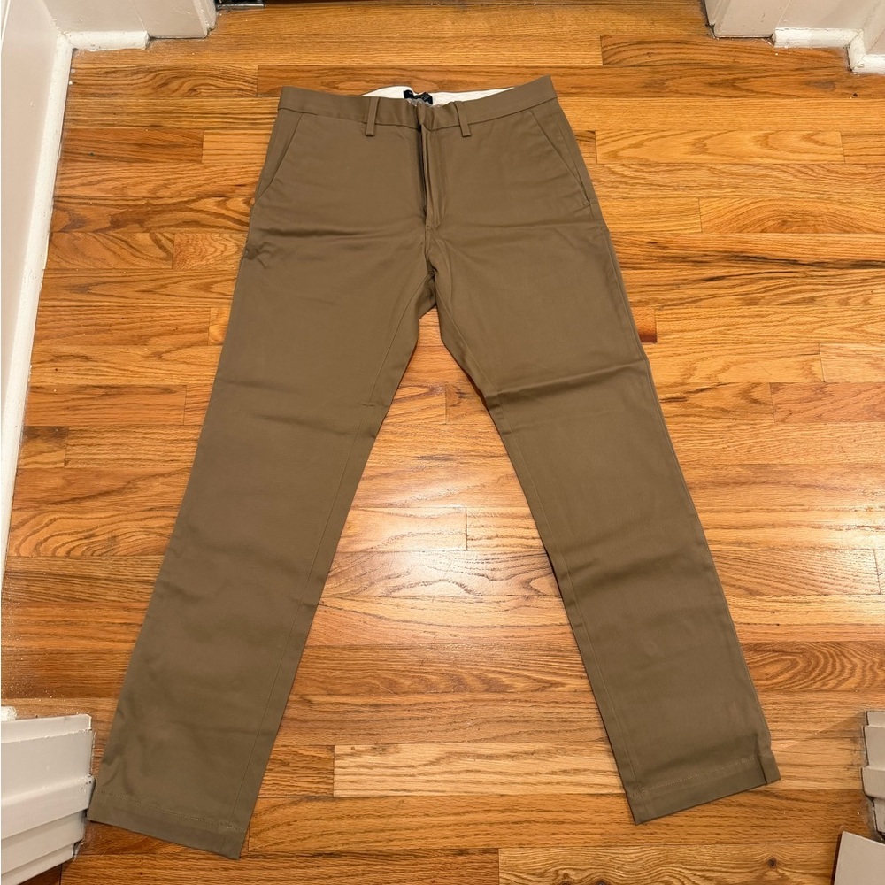 Banana Republic Men's Khaki Chinos
